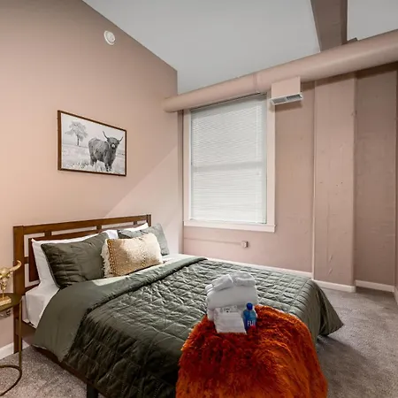 2 Bath Prkg+Gym+Sauna Perk Plaza +30 Day Cleveland Extérieur photo