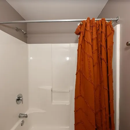 2 Bath Prkg+Gym+Sauna Perk Plaza +30 Day Cleveland Extérieur photo