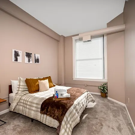 2 Bath Prkg+Gym+Sauna Perk Plaza +30 Day Cleveland Extérieur photo