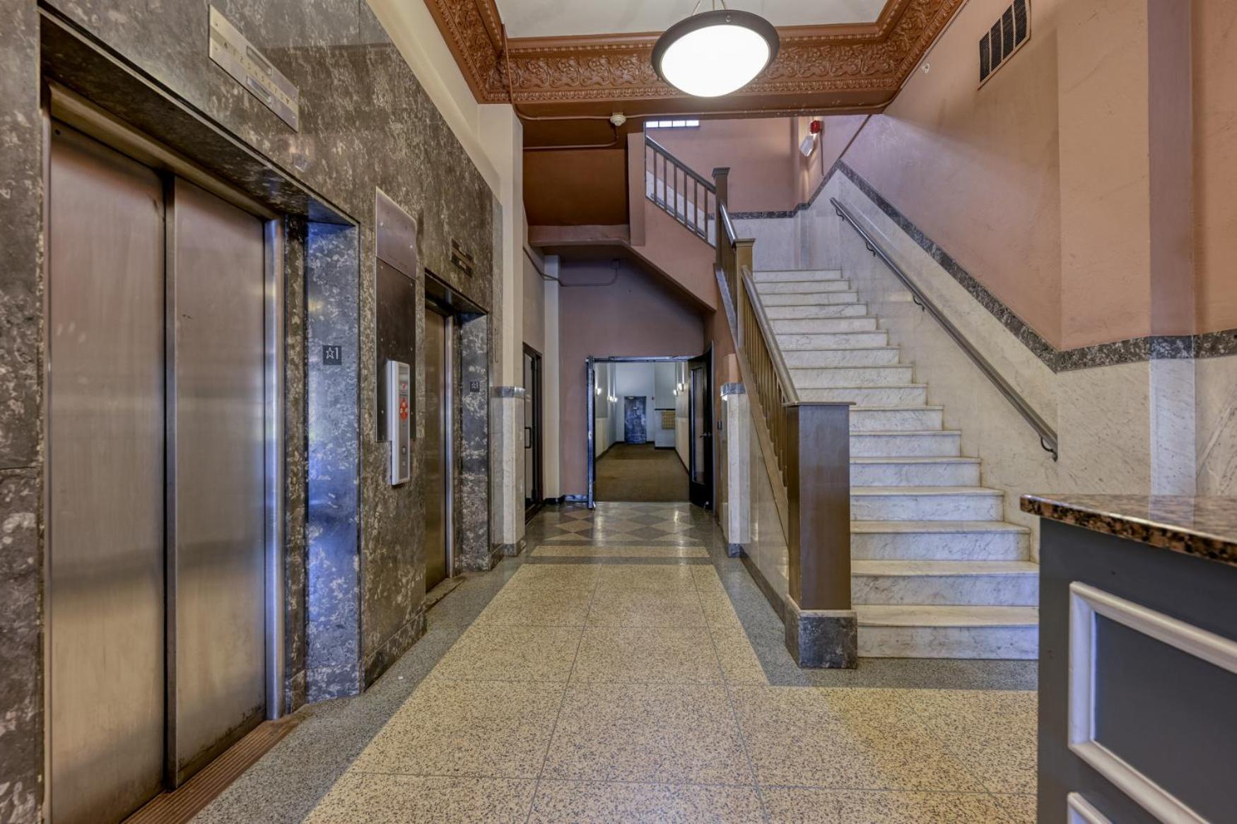 Appartement 2 Bath Prkg+gym+sauna Perk Plaza +30 Day *